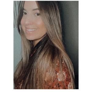 Meet your Posher, Isaura